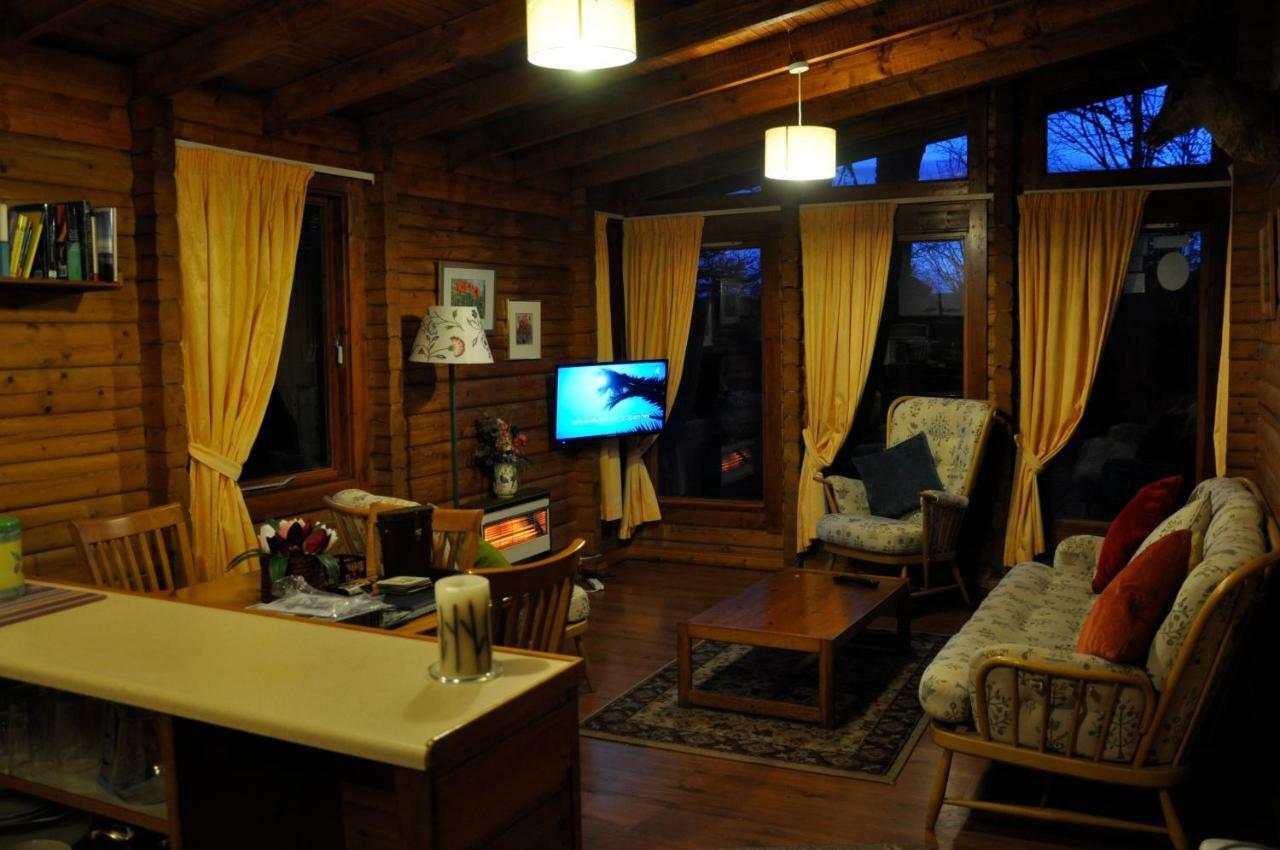 Country Retreats At Butterstone Villa Dunkeld Exterior photo